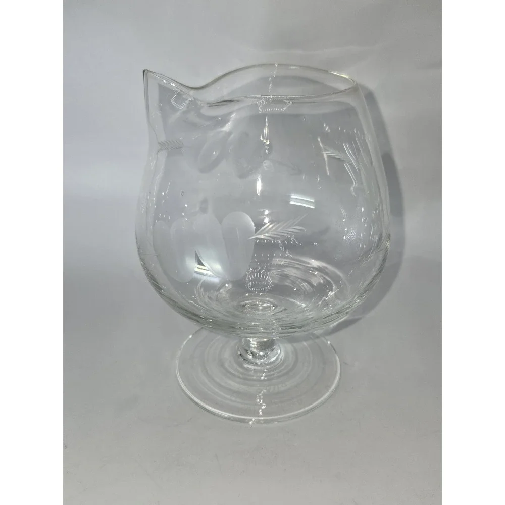Vintage Pinched Spout Brandy‎ Snifter Glass Etched Hearts